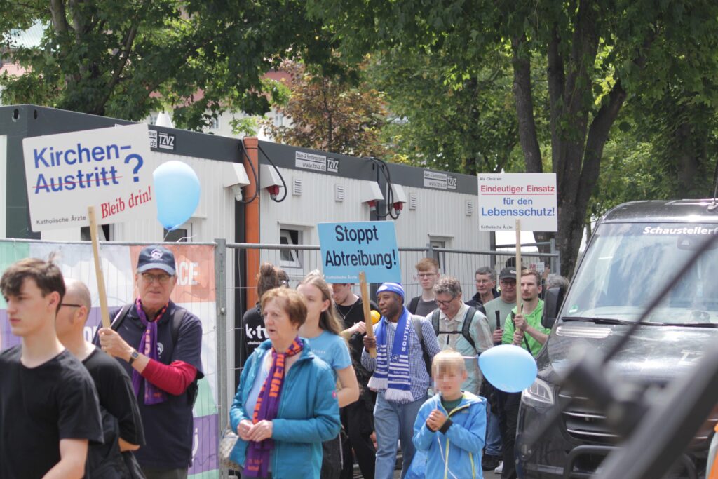 Demonstration von Abtreibungsgegner:innen und christlichen Fundis am 1.6.2024 in Erfurt.